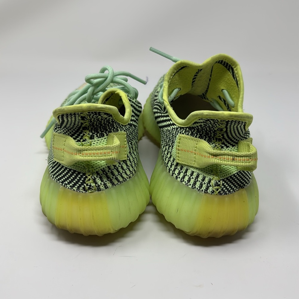 Yeezy Boost 350 - Picture 3 of 7